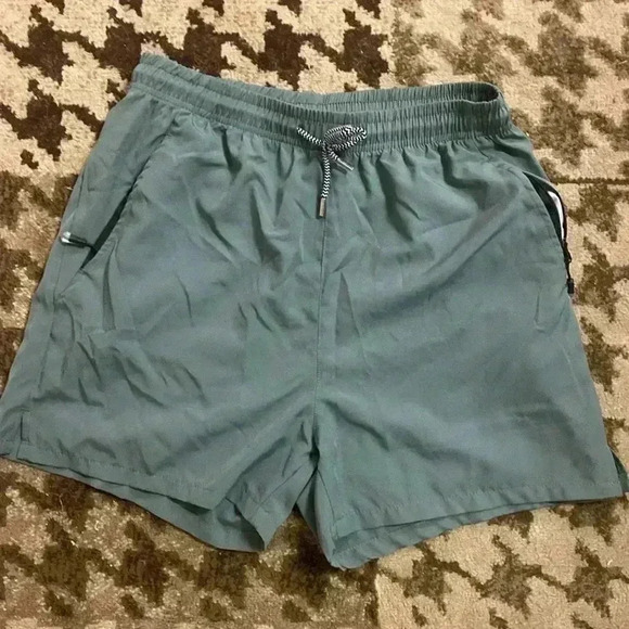 Men’s Trendy Athletic Shorts - Picture 1 of 2